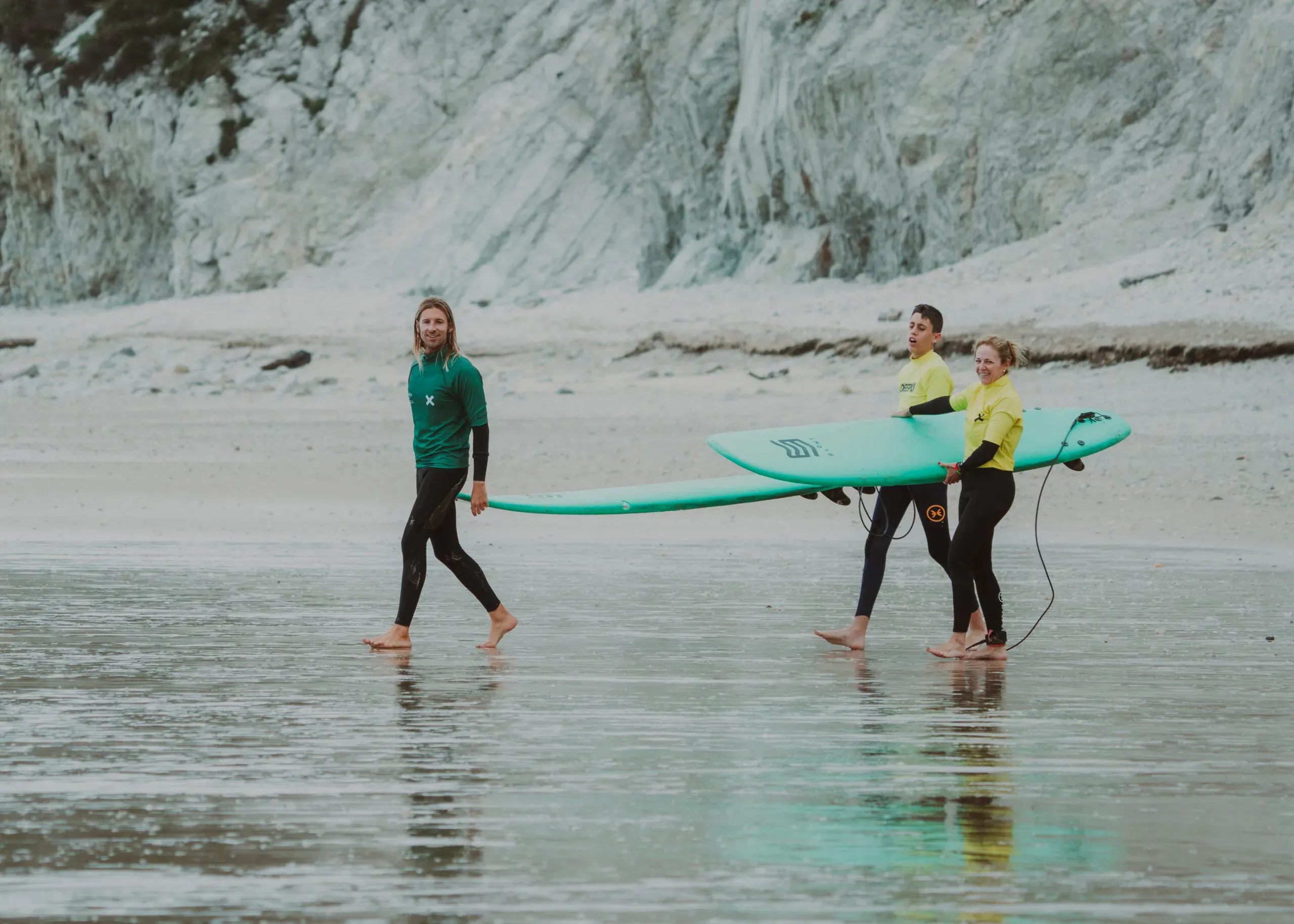 escuelas surf llanes